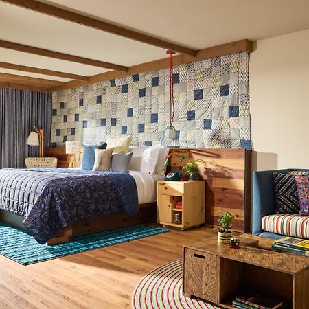 Treehouse Hotel Silicon Valley سانيفال، كاليفورنيا المظهر الخارجي الصورة